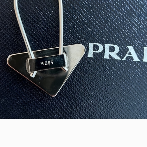 PRADA Signature Triangle Key Ring - Picture 5 of 5